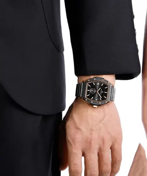 Naviforce NF8068G Rosegold Metallic Accents Analog Watch - Image 3