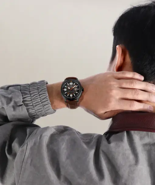 Naviforce NF8078 black dial with brown leather strap Analog Watch - Image 3